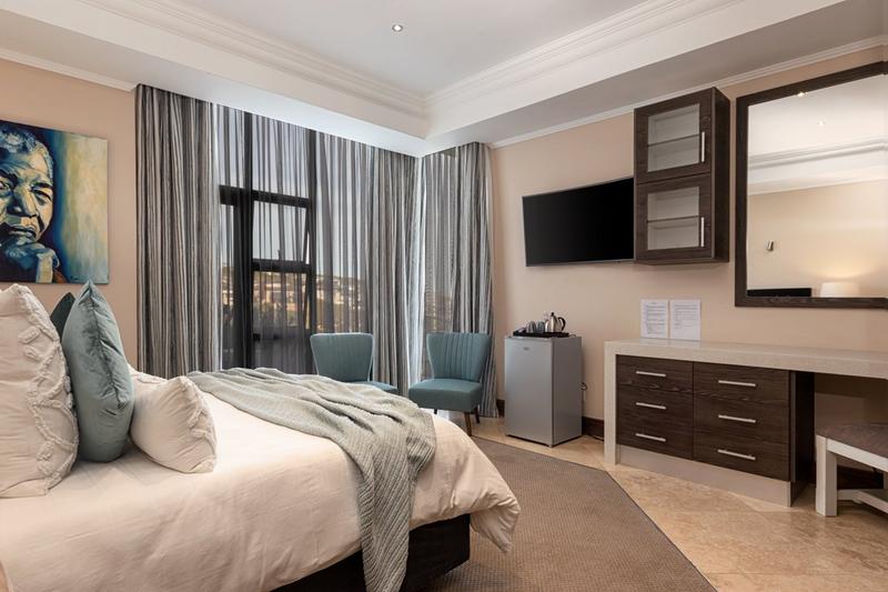 6 Bedroom Property for Sale in Pinnacle Point Golf Estate Western Cape